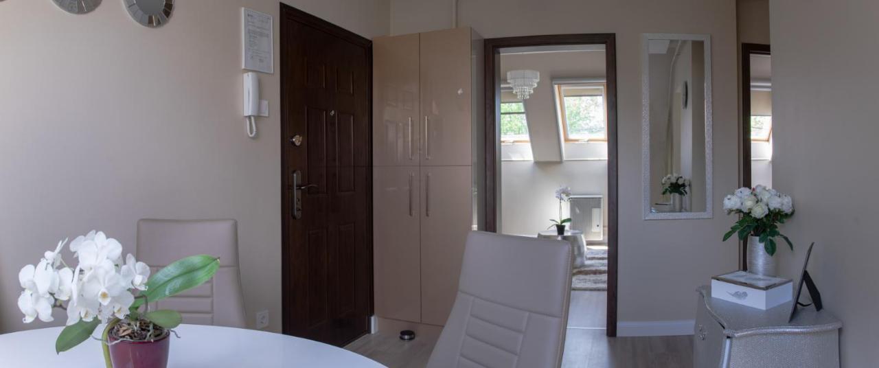 Glamour Apartman Apartamento Eger Exterior foto