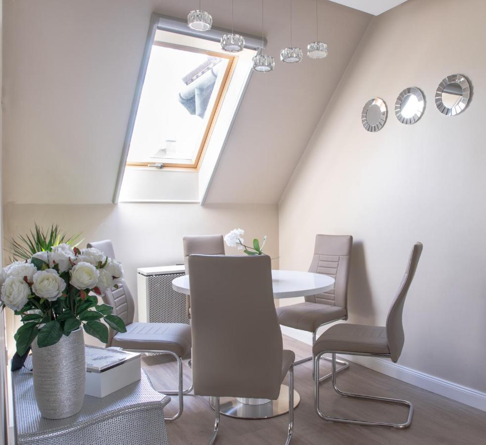 Glamour Apartman Apartamento Eger Exterior foto